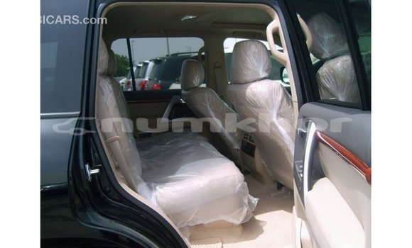 Buy Import Toyota Land Cruiser Black Car in Import - Dubai in Bumthang Buy Import Toyota Land Cruiser Black Car in Import - Dubai in Bumthang