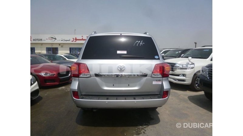 Big with watermark toyota land cruiser bumthang import dubai 2886