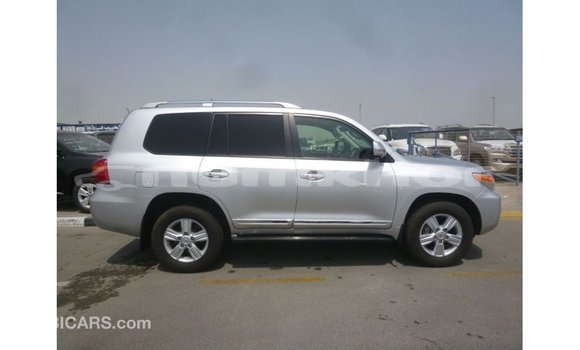 Buy Import Toyota Land Cruiser Other Car in Import - Dubai in Bumthang Buy Import Toyota Land Cruiser Other Car in Import - Dubai in Bumthang