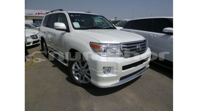 Big with watermark toyota land cruiser bumthang import dubai 2889