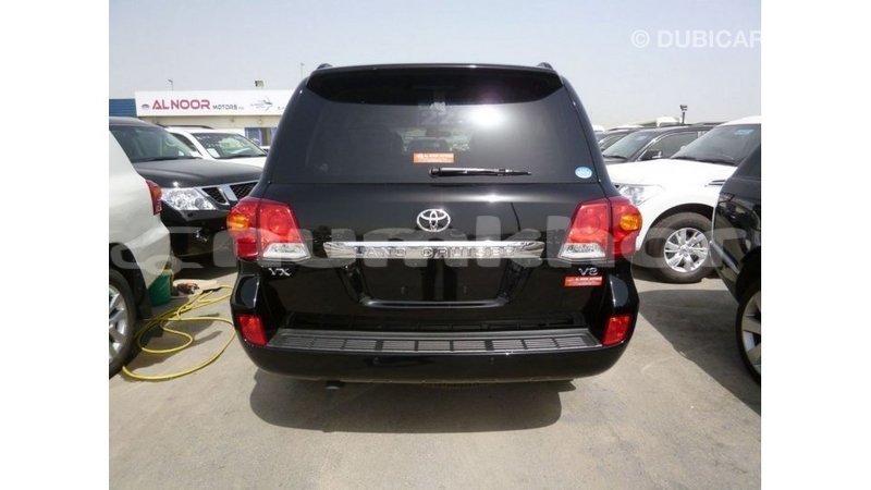 Big with watermark toyota land cruiser bumthang import dubai 2890