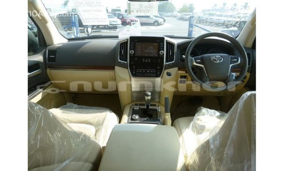 Buy Import Toyota Land Cruiser Black Car in Import - Dubai in Bumthang Buy Import Toyota Land Cruiser Black Car in Import - Dubai in Bumthang