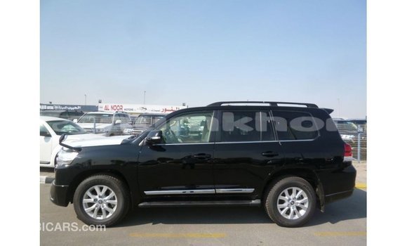 Buy Import Toyota Land Cruiser Black Car in Import - Dubai in Bumthang Buy Import Toyota Land Cruiser Black Car in Import - Dubai in Bumthang