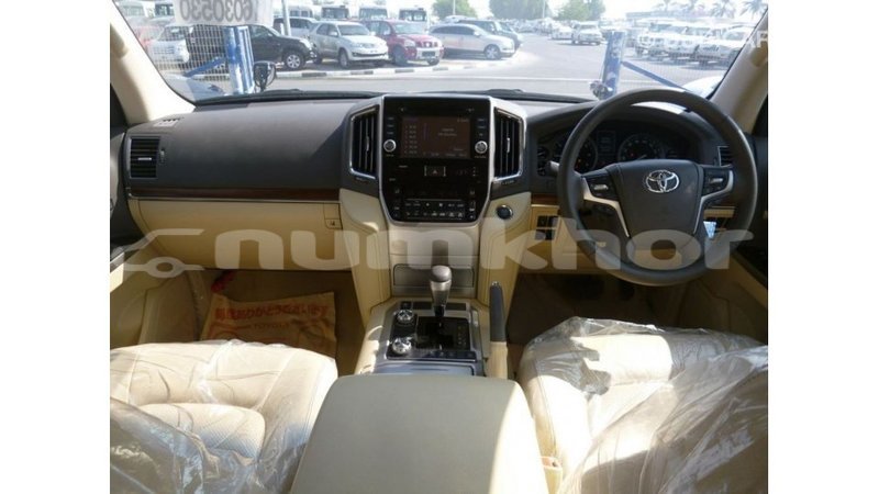 Big with watermark toyota land cruiser bumthang import dubai 2900