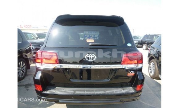 Buy Import Toyota Land Cruiser Black Car in Import - Dubai in Bumthang Buy Import Toyota Land Cruiser Black Car in Import - Dubai in Bumthang
