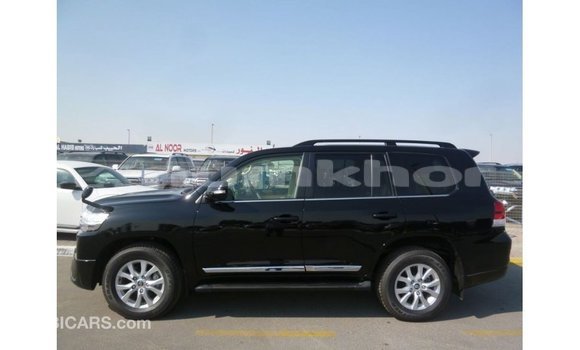 Buy Import Toyota Land Cruiser Black Car in Import - Dubai in Bumthang Buy Import Toyota Land Cruiser Black Car in Import - Dubai in Bumthang