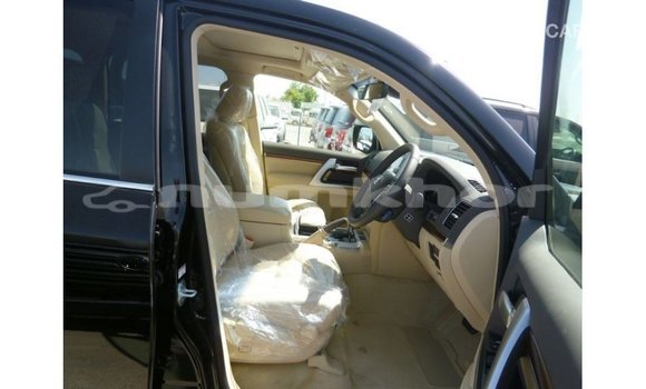 Buy Import Toyota Land Cruiser Black Car in Import - Dubai in Bumthang Buy Import Toyota Land Cruiser Black Car in Import - Dubai in Bumthang