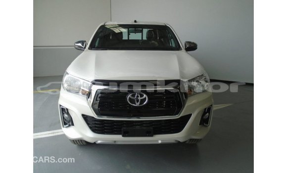 Buy Import Toyota Hilux White Car in Import - Dubai in Bumthang Buy Import Toyota Hilux White Car in Import - Dubai in Bumthang