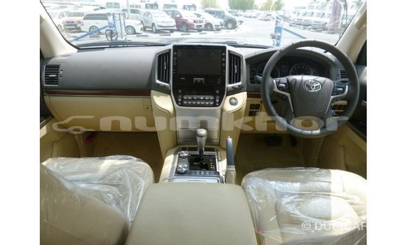 Buy Import Toyota Land Cruiser Black Car in Import - Dubai in Bumthang Buy Import Toyota Land Cruiser Black Car in Import - Dubai in Bumthang