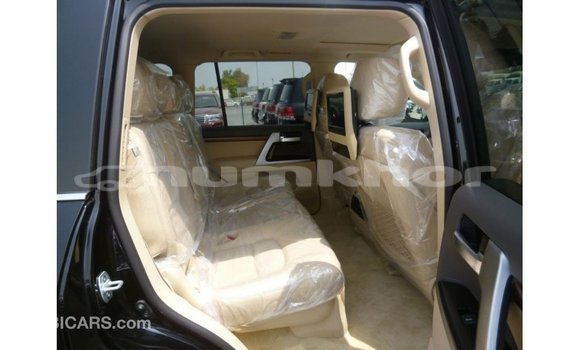 Buy Import Toyota Land Cruiser Black Car in Import - Dubai in Bumthang Buy Import Toyota Land Cruiser Black Car in Import - Dubai in Bumthang
