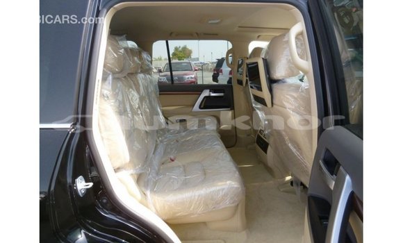 Buy Import Toyota Land Cruiser Black Car in Import - Dubai in Bumthang Buy Import Toyota Land Cruiser Black Car in Import - Dubai in Bumthang