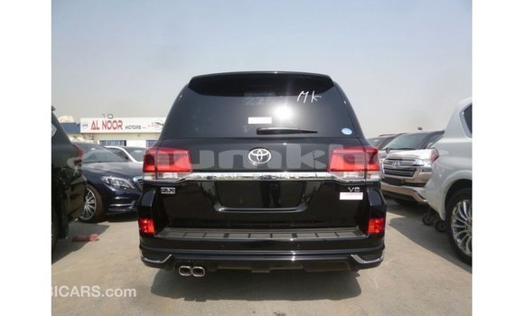 Buy Import Toyota Land Cruiser Black Car in Import - Dubai in Bumthang Buy Import Toyota Land Cruiser Black Car in Import - Dubai in Bumthang