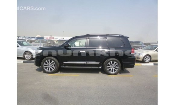 Buy Import Toyota Land Cruiser Black Car in Import - Dubai in Bumthang Buy Import Toyota Land Cruiser Black Car in Import - Dubai in Bumthang
