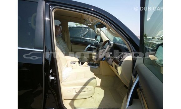 Buy Import Toyota Land Cruiser Black Car in Import - Dubai in Bumthang Buy Import Toyota Land Cruiser Black Car in Import - Dubai in Bumthang