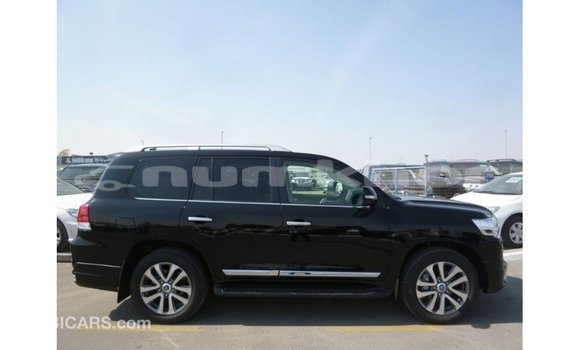 Buy Import Toyota Land Cruiser Black Car in Import - Dubai in Bumthang Buy Import Toyota Land Cruiser Black Car in Import - Dubai in Bumthang