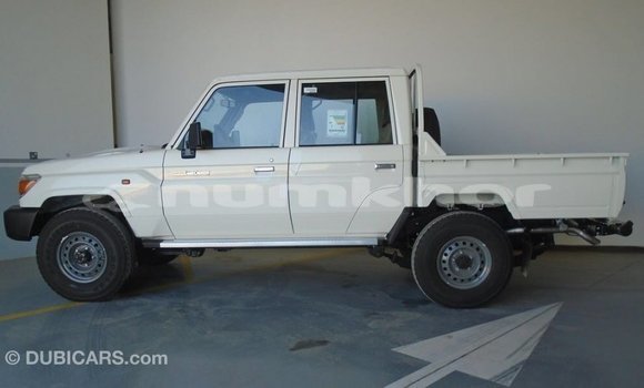 Buy Import Toyota Land Cruiser White Car in Import - Dubai in Bumthang Buy Import Toyota Land Cruiser White Car in Import - Dubai in Bumthang