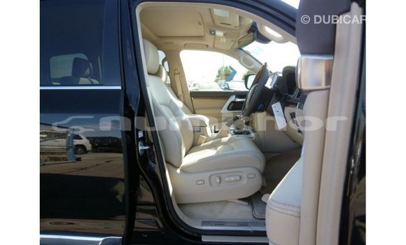 Buy Import Toyota Land Cruiser Black Car in Import - Dubai in Bumthang Buy Import Toyota Land Cruiser Black Car in Import - Dubai in Bumthang