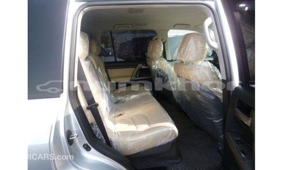 Buy Import Toyota Land Cruiser Other Car in Import - Dubai in Bumthang Buy Import Toyota Land Cruiser Other Car in Import - Dubai in Bumthang