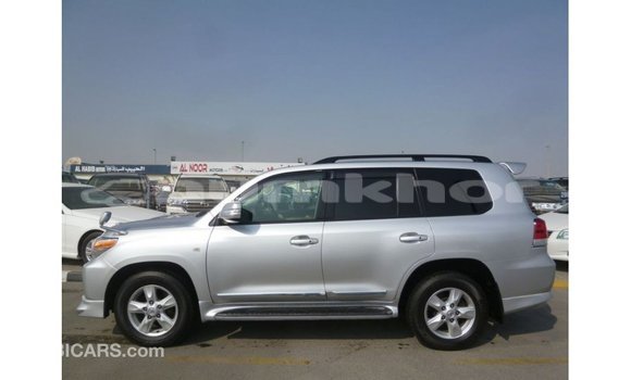 Buy Import Toyota Land Cruiser Other Car in Import - Dubai in Bumthang Buy Import Toyota Land Cruiser Other Car in Import - Dubai in Bumthang