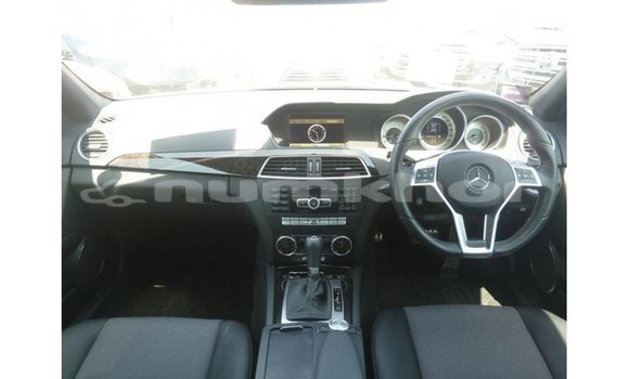 Buy Import Mercedes-Benz 200 Other Car in Import - Dubai in Bumthang Buy Import Mercedes-Benz 200 Other Car in Import - Dubai in Bumthang