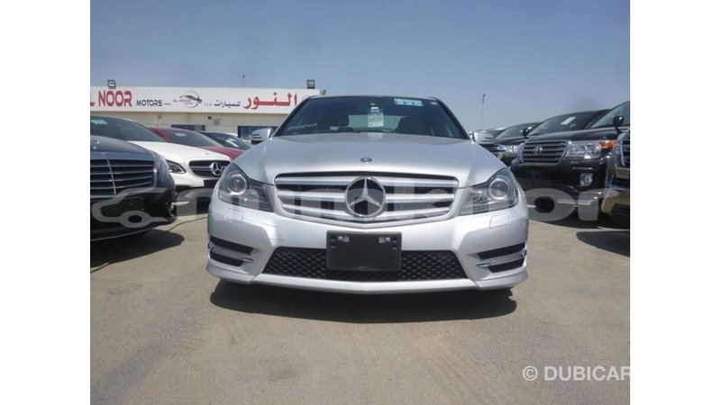 Big with watermark mercedes benz 200 bumthang import dubai 2923