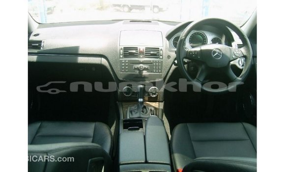 Buy Import Mercedes-Benz 190 Other Car in Import - Dubai in Bumthang Buy Import Mercedes-Benz 190 Other Car in Import - Dubai in Bumthang