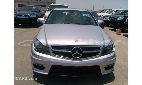 Buy Import Mercedes-Benz 190 Other Car in Import - Dubai in Bumthang Buy Import Mercedes-Benz 190 Other Car in Import - Dubai in Bumthang