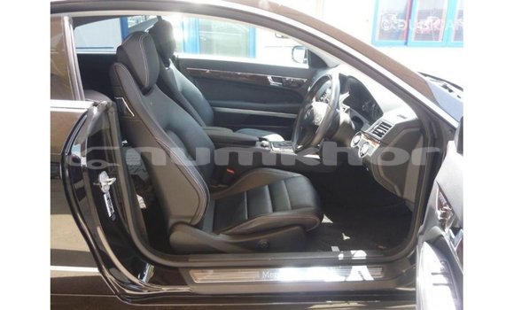 Buy Import Mercedes-Benz 250 Black Car in Import - Dubai in Bumthang Buy Import Mercedes-Benz 250 Black Car in Import - Dubai in Bumthang