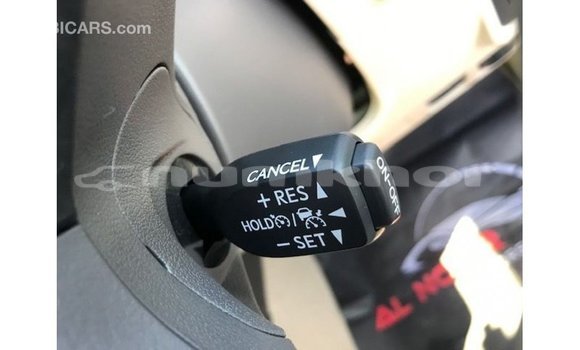 Buy Import Toyota Prado White Car in Import - Dubai in Bumthang Buy Import Toyota Prado White Car in Import - Dubai in Bumthang