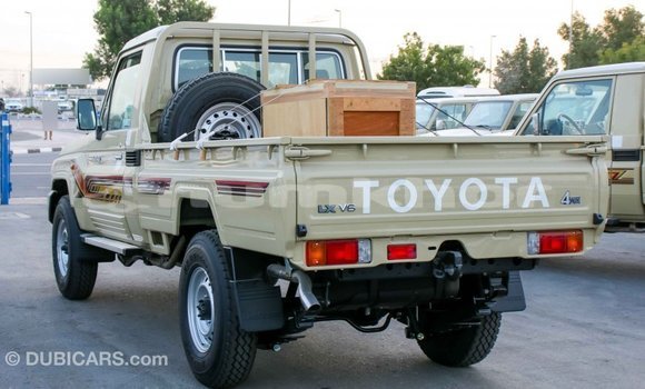 Buy Import Toyota Land Cruiser Beige Car in Import - Dubai in Bumthang Buy Import Toyota Land Cruiser Beige Car in Import - Dubai in Bumthang