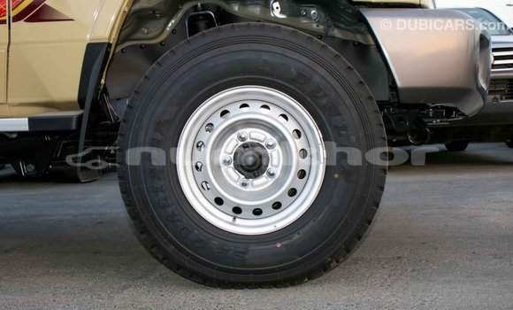 Buy Import Toyota Land Cruiser Beige Car in Import - Dubai in Bumthang Buy Import Toyota Land Cruiser Beige Car in Import - Dubai in Bumthang