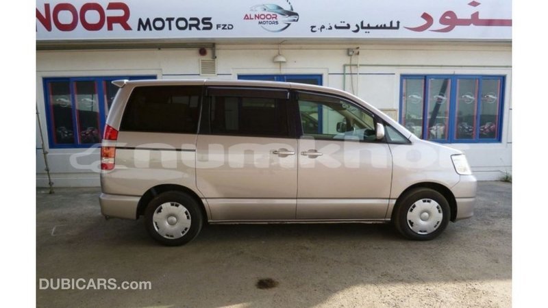 Big with watermark toyota voxy bumthang import dubai 2946