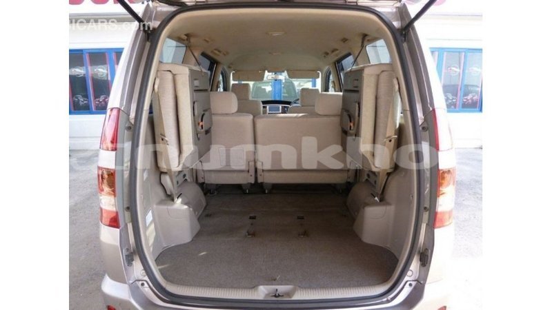 Big with watermark toyota voxy bumthang import dubai 2946