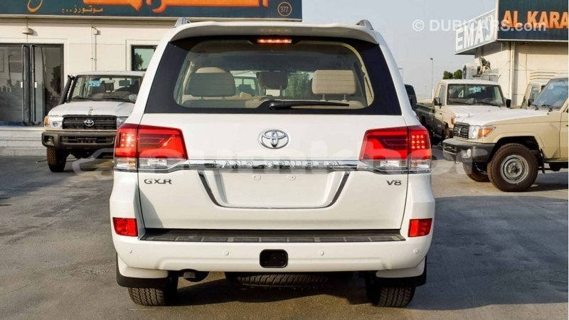 Big with watermark toyota land cruiser bumthang import dubai 2949