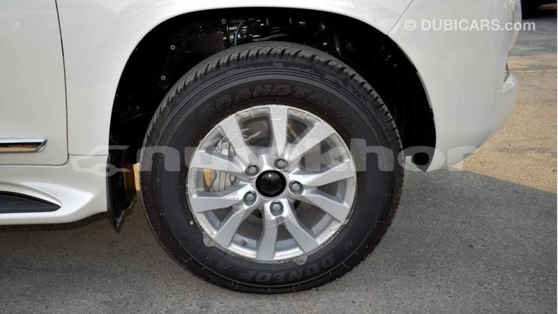Big with watermark toyota land cruiser bumthang import dubai 2949