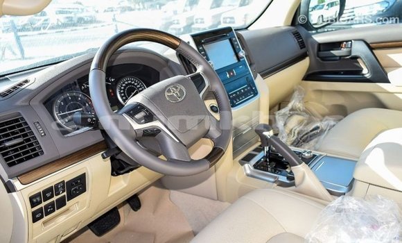 Buy Import Toyota Land Cruiser Black Car in Import - Dubai in Bumthang Buy Import Toyota Land Cruiser Black Car in Import - Dubai in Bumthang