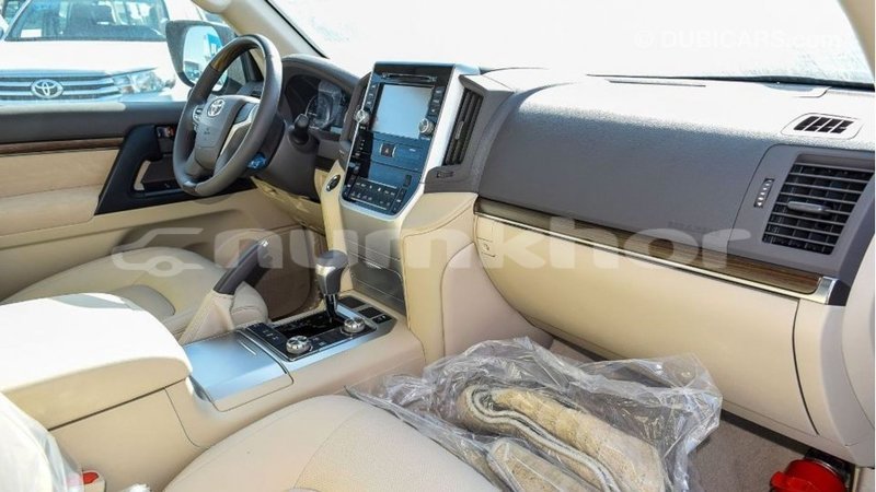 Big with watermark toyota land cruiser bumthang import dubai 2950