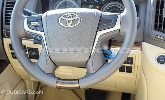 Buy Import Toyota Land Cruiser Black Car in Import - Dubai in Bumthang Buy Import Toyota Land Cruiser Black Car in Import - Dubai in Bumthang