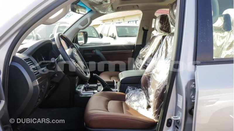 Big with watermark toyota land cruiser bumthang import dubai 2953