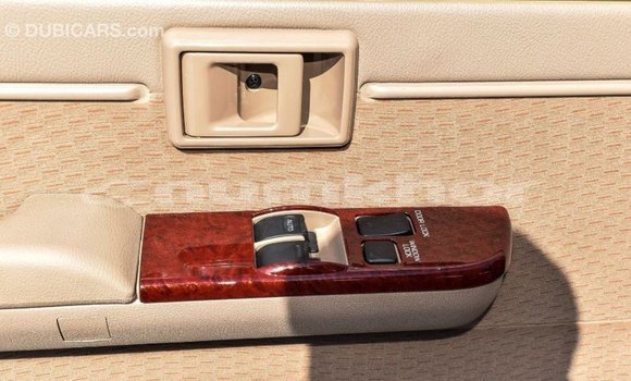 Buy Import Toyota Land Cruiser Beige Car in Import - Dubai in Bumthang Buy Import Toyota Land Cruiser Beige Car in Import - Dubai in Bumthang