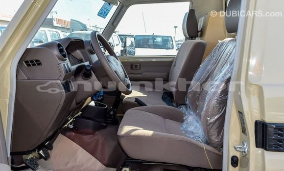 Buy Import Toyota Land Cruiser Beige Car in Import - Dubai in Bumthang Buy Import Toyota Land Cruiser Beige Car in Import - Dubai in Bumthang