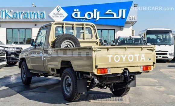 Buy Import Toyota Land Cruiser Beige Car in Import - Dubai in Bumthang Buy Import Toyota Land Cruiser Beige Car in Import - Dubai in Bumthang