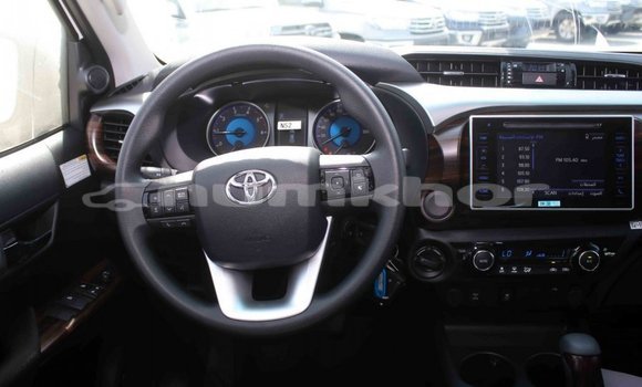 Buy Import Toyota Hilux White Car in Import - Dubai in Bumthang Buy Import Toyota Hilux White Car in Import - Dubai in Bumthang