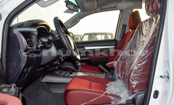 Buy Import Toyota Hilux White Car in Import - Dubai in Bumthang Buy Import Toyota Hilux White Car in Import - Dubai in Bumthang