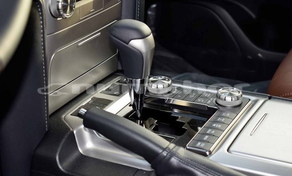Buy Import Toyota Land Cruiser Black Car in Import - Dubai in Bumthang Buy Import Toyota Land Cruiser Black Car in Import - Dubai in Bumthang