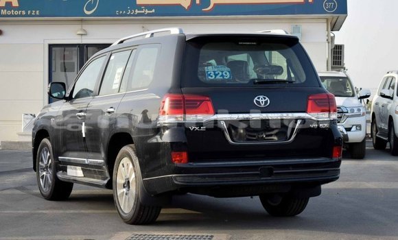 Buy Import Toyota Land Cruiser Black Car in Import - Dubai in Bumthang Buy Import Toyota Land Cruiser Black Car in Import - Dubai in Bumthang