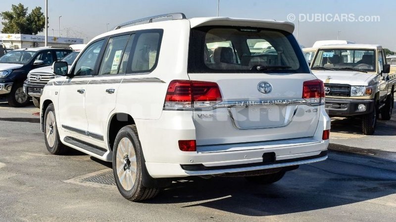 Big with watermark toyota land cruiser bumthang import dubai 2970