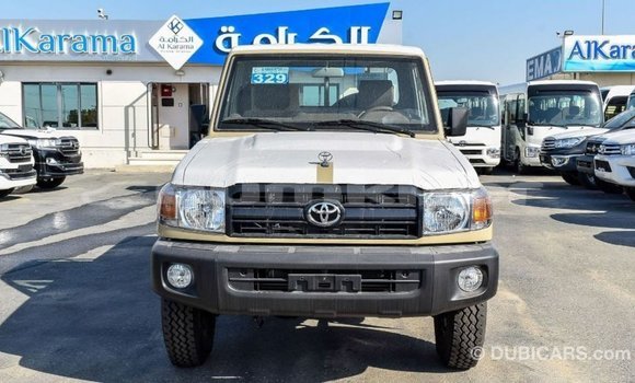 Buy Import Toyota Land Cruiser Beige Car in Import - Dubai in Bumthang Buy Import Toyota Land Cruiser Beige Car in Import - Dubai in Bumthang