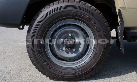 Buy Import Toyota Land Cruiser Beige Car in Import - Dubai in Bumthang Buy Import Toyota Land Cruiser Beige Car in Import - Dubai in Bumthang