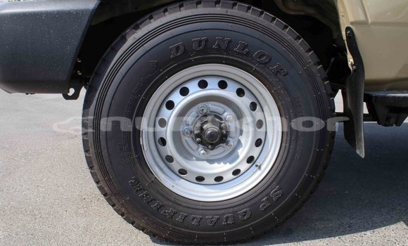 Buy Import Toyota Land Cruiser Beige Car in Import - Dubai in Bumthang Buy Import Toyota Land Cruiser Beige Car in Import - Dubai in Bumthang